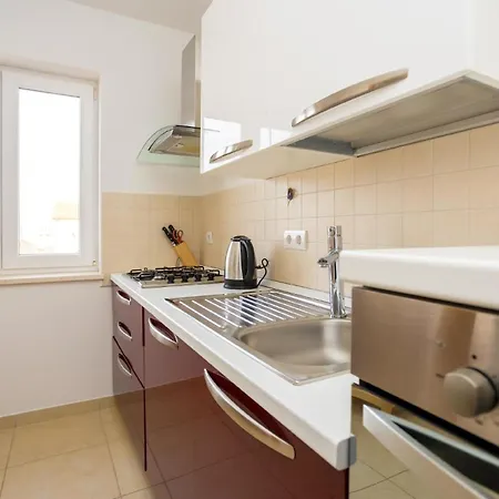 Fuer 3 Personen Ca 50 Qm In Porat, Kvarner Bucht Krk Apartman Porat